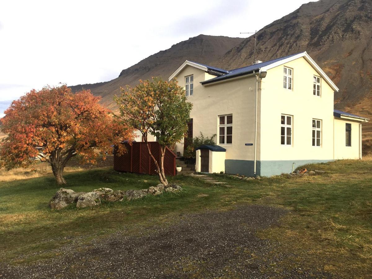 Korpudalur Hi Hostel Flateyri Εξωτερικό φωτογραφία