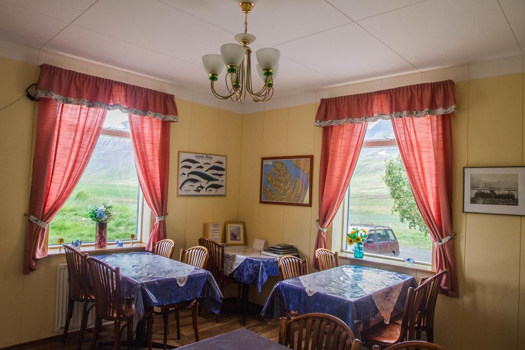 Korpudalur Hi Hostel Flateyri Εξωτερικό φωτογραφία